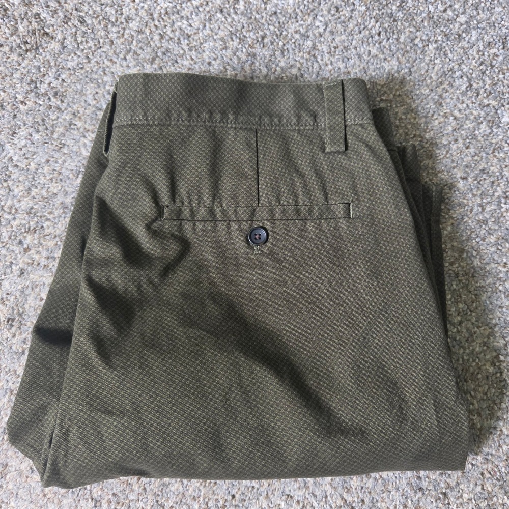 Banana Republic Emerson Short Mens 33 Olive Green Cotton Micro Pattern Chino‎